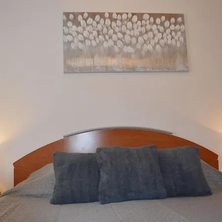 Apartament Tome