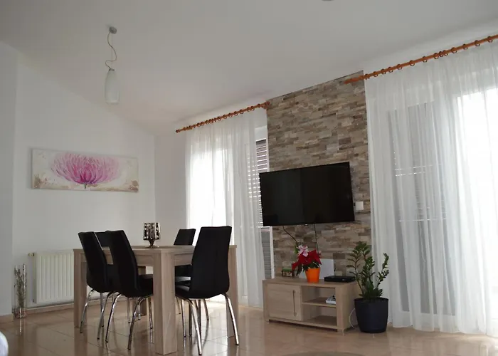 Tome Appartamento Tisno